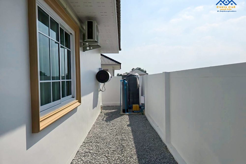 LINE_ALBUM_2412026_260126_15