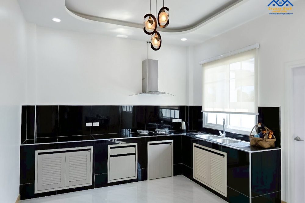 LINE_ALBUM_2412026_260126_26