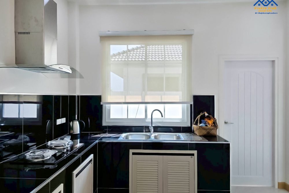 LINE_ALBUM_2412026_260126_27