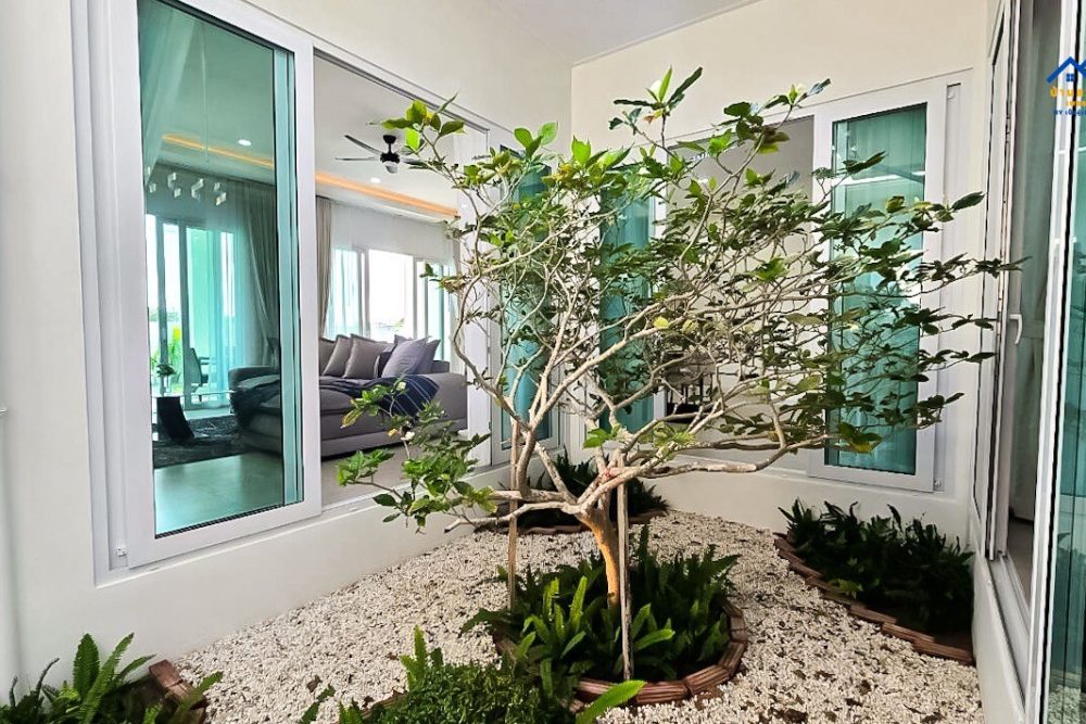 LINE_ALBUM_8469_260409_16