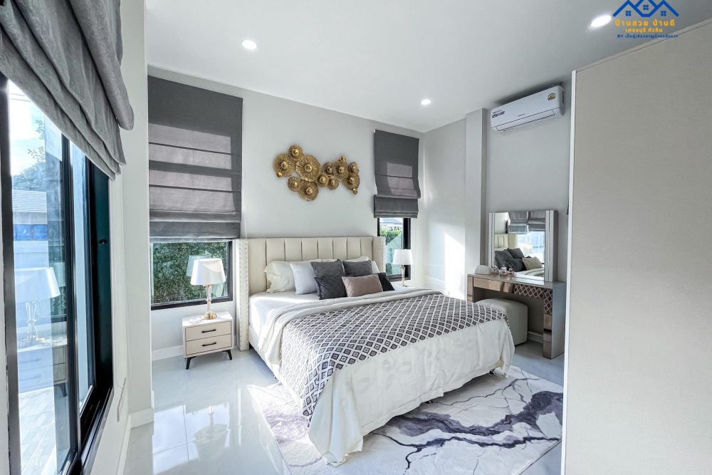 LINE_ALBUM_Modern Tropical pool villa 🏡_251217_10