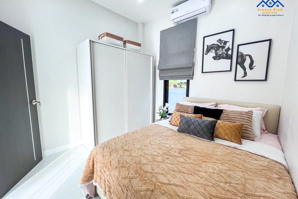 LINE_ALBUM_Modern Tropical pool villa 🏡_251217_17