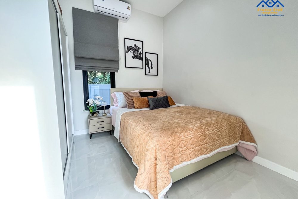 LINE_ALBUM_Modern Tropical pool villa 🏡_251217_19