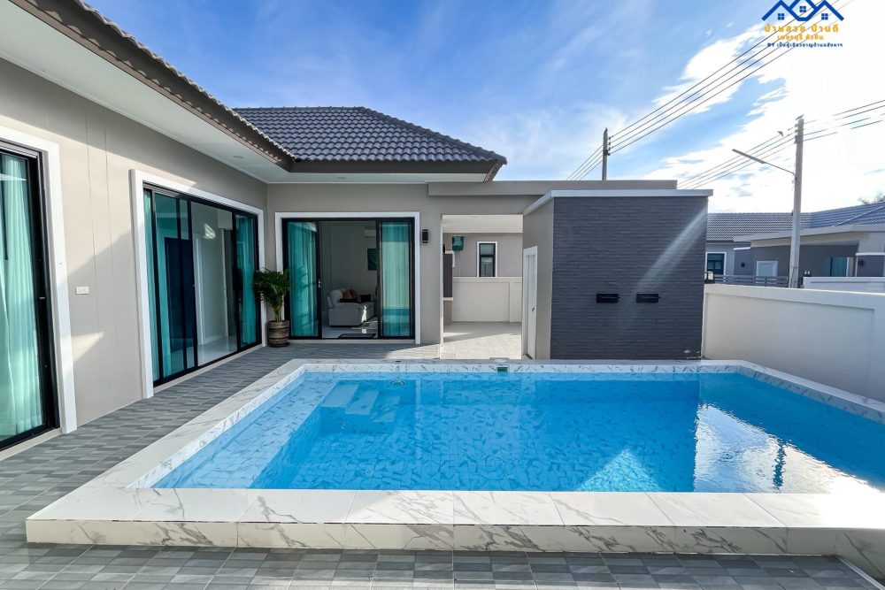 LINE_ALBUM_Modern Tropical pool villa 🏡_251217_2