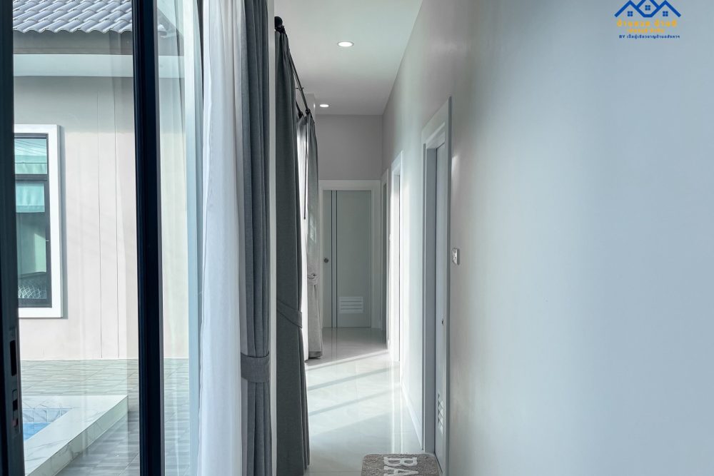 LINE_ALBUM_Modern Tropical pool villa 🏡_251217_20