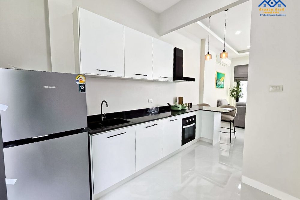 LINE_ALBUM_Modern Tropical pool villa 🏡_251217_23