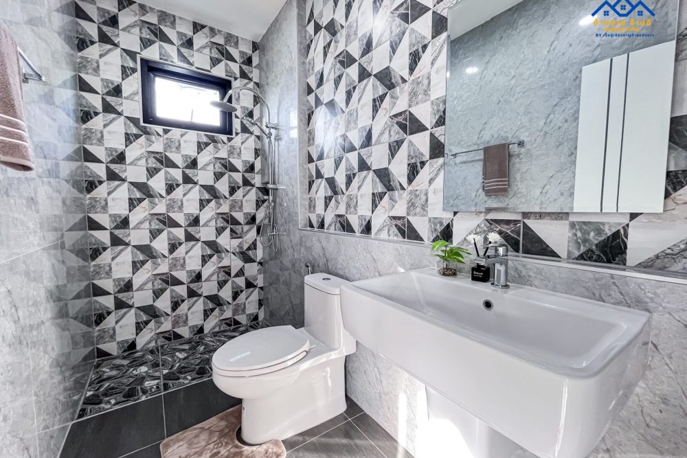 LINE_ALBUM_Modern Tropical pool villa 🏡_251217_3