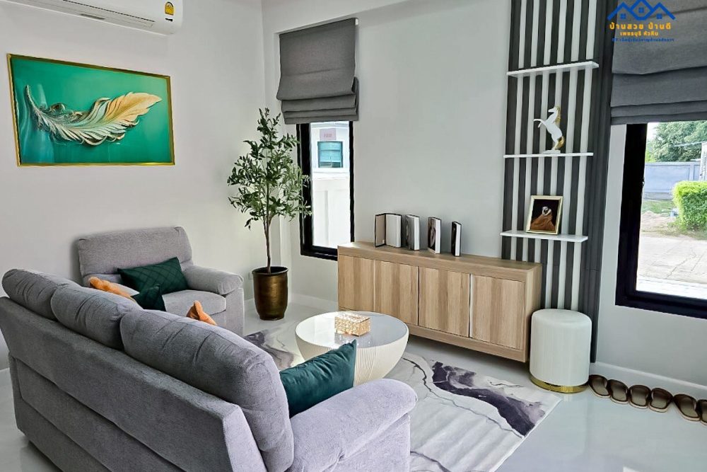 LINE_ALBUM_Modern Tropical pool villa 🏡_251217_31