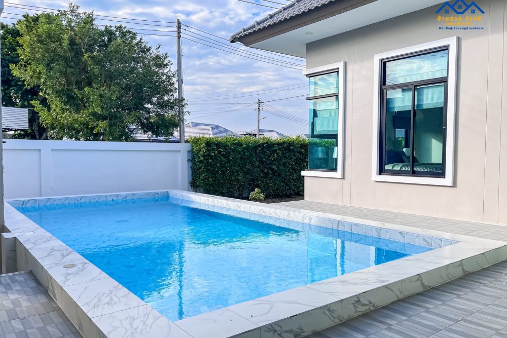 LINE_ALBUM_Modern Tropical pool villa 🏡_251217_37