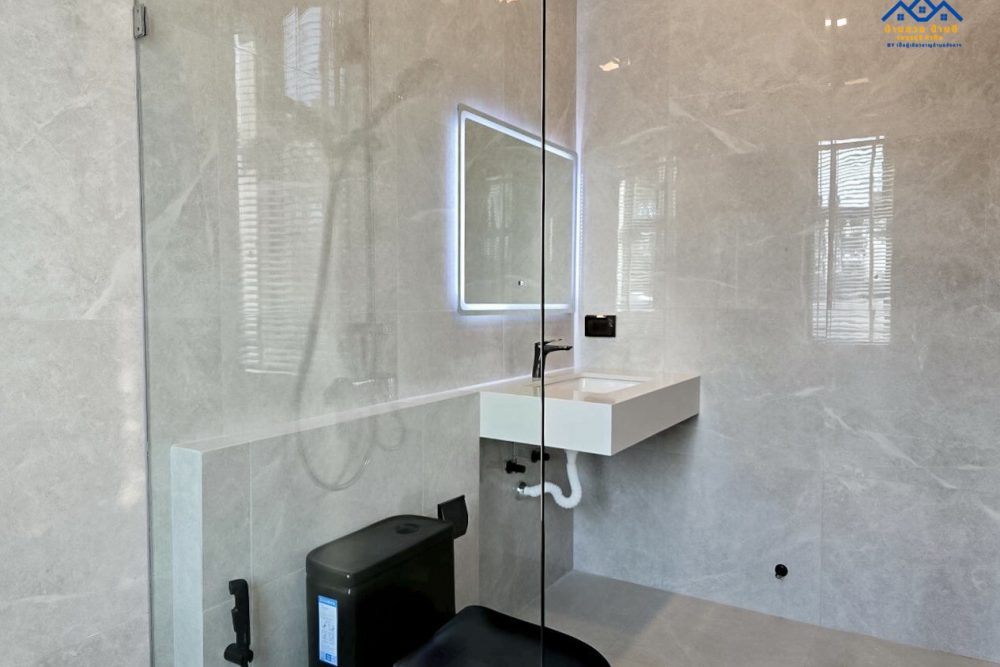 LINE_ALBUM_N202501013_260131_12