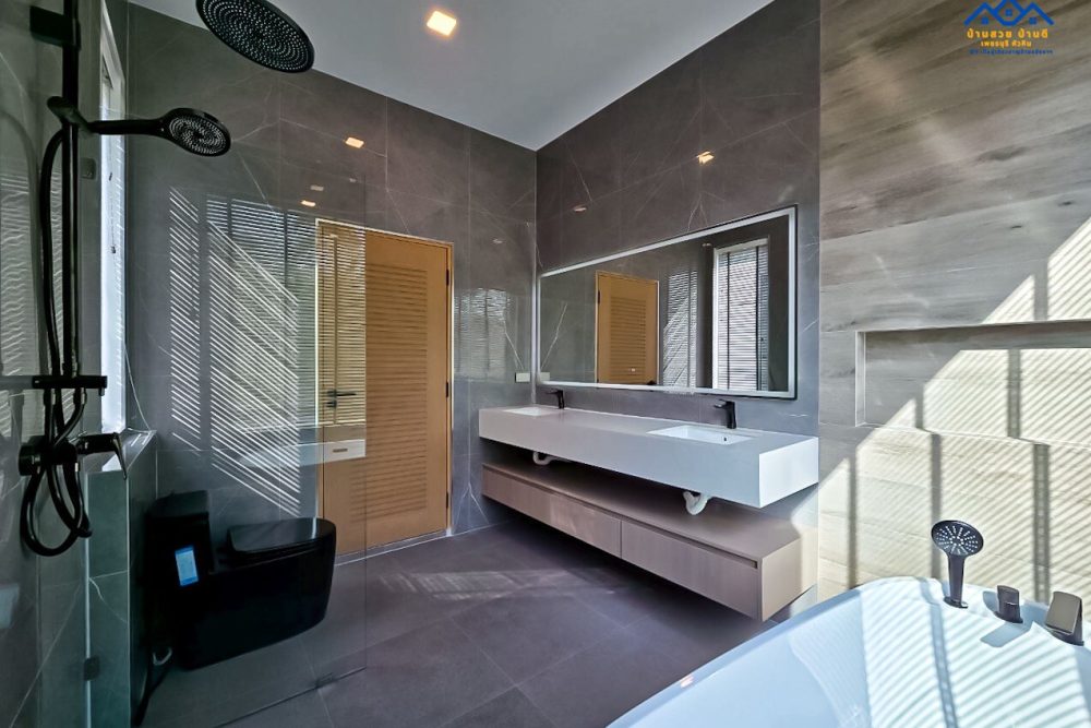 LINE_ALBUM_N202601002_260206_7