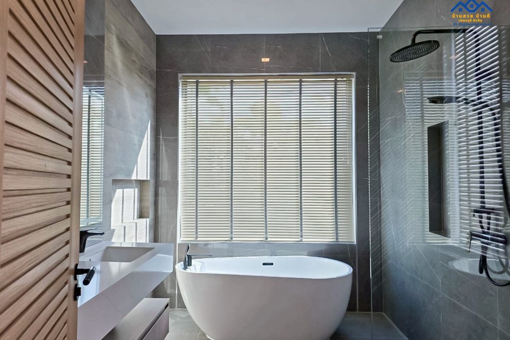 LINE_ALBUM_N202601002_260206_8