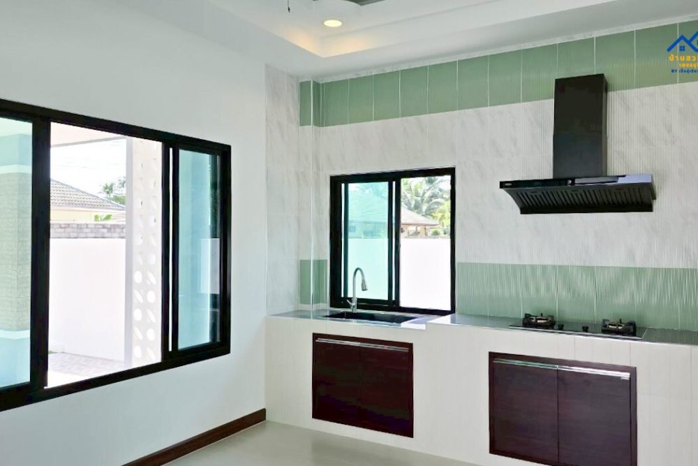 LINE_ALBUM_N202602006_260225_12