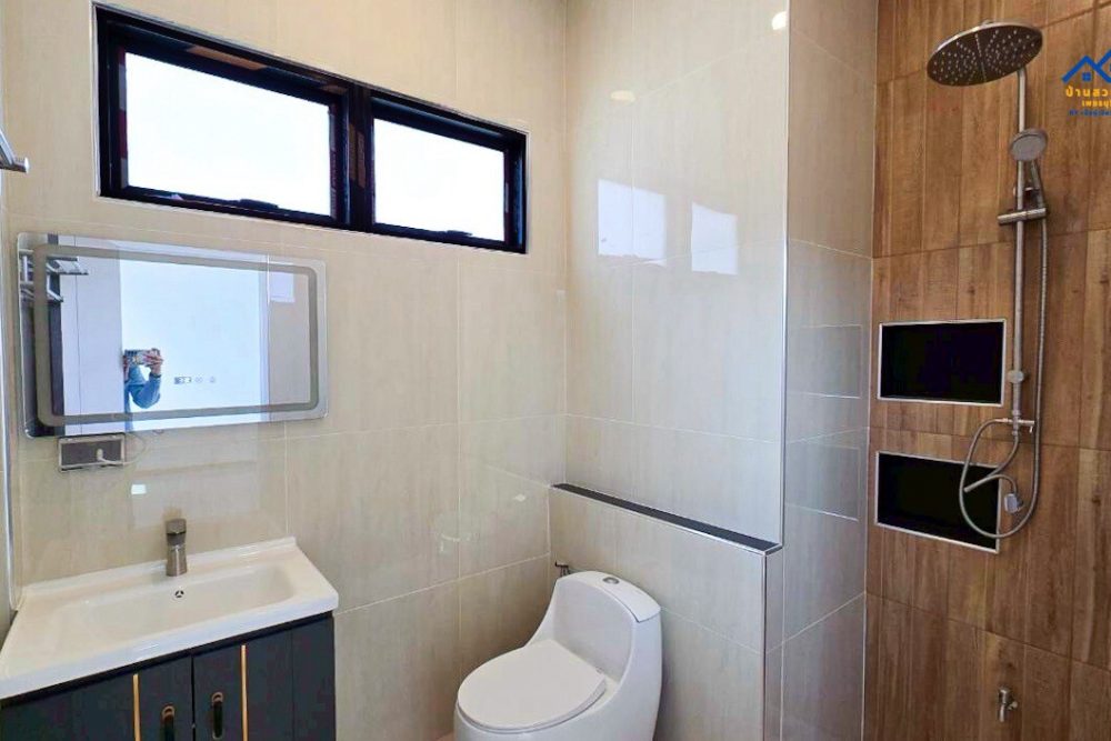 LINE_ALBUM_N202602006_260225_23