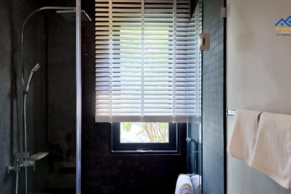 LINE_ALBUM_N202602009_260301_38