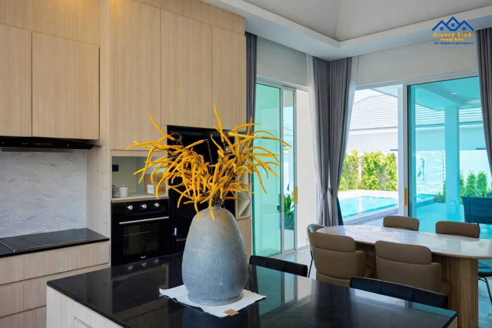 LINE_ALBUM_N202604001 pyne plus c14_260404_47