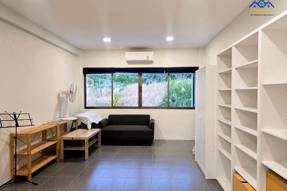 LINE_ALBUM_R202602002_260208_19