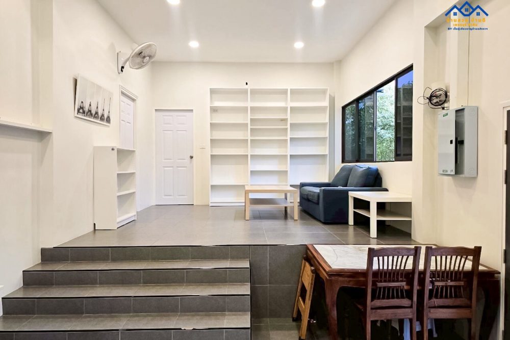 LINE_ALBUM_R202602002_260208_32