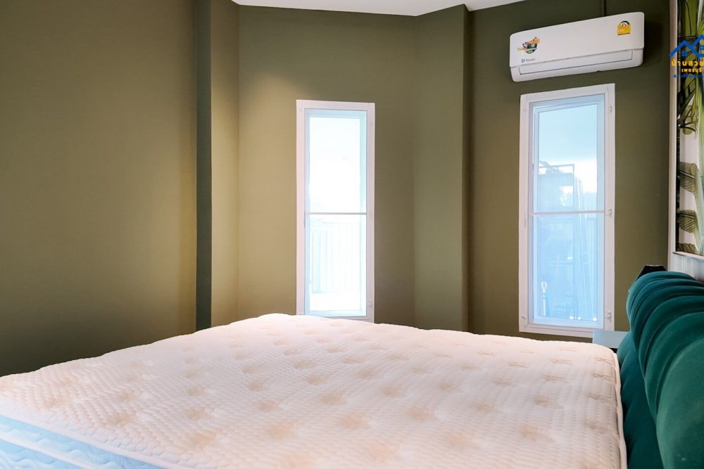 LINE_ALBUM_R202602003_260225_18