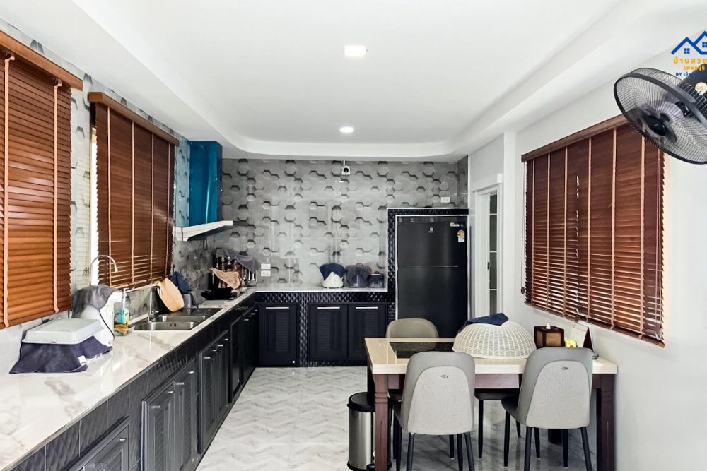 LINE_ALBUM_R202603002_260316_30