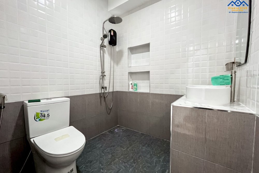 LINE_ALBUM_R202603002_260316_37