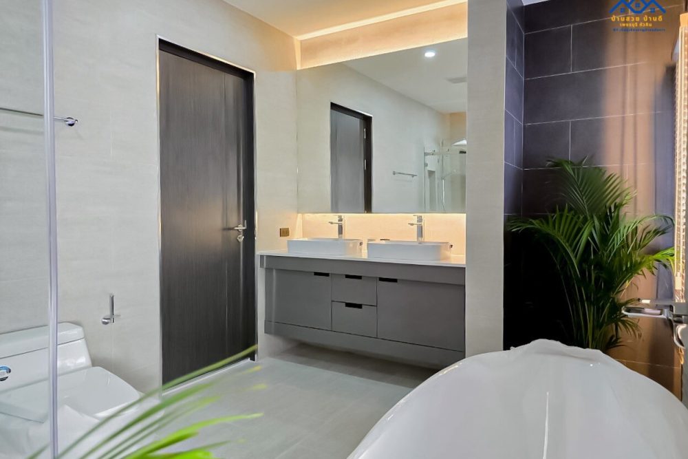 LINE_ALBUM_บ้านพูลวิลล่า ระเบียงดาดฟ้าชมวิว หัวห_251207_12