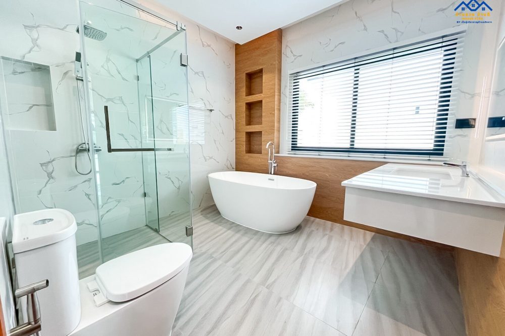 LINE_ALBUM_บ้านเดี่ยวพื้นที่เยอะ รอใส่โก้_251027_17