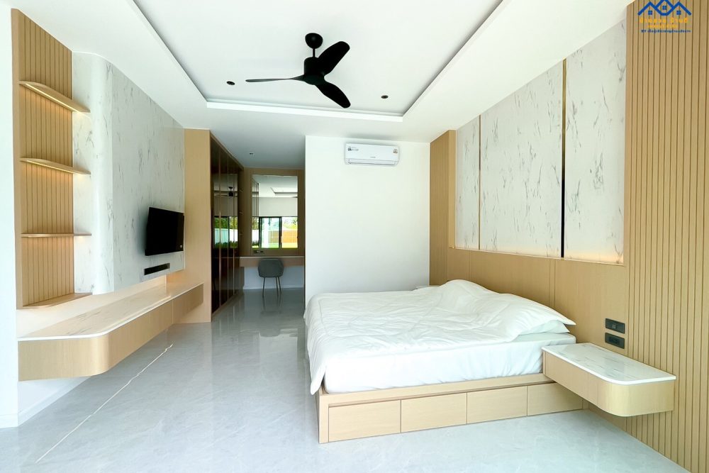 LINE_ALBUM_บ้านเดี่ยวพื้นที่เยอะ รอใส่โก้_251027_19