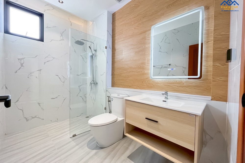 LINE_ALBUM_บ้านเดี่ยวพื้นที่เยอะ รอใส่โก้_251027_20