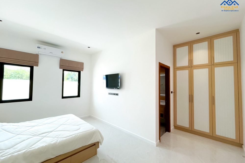 LINE_ALBUM_บ้านเดี่ยวพื้นที่เยอะ รอใส่โก้_251027_22