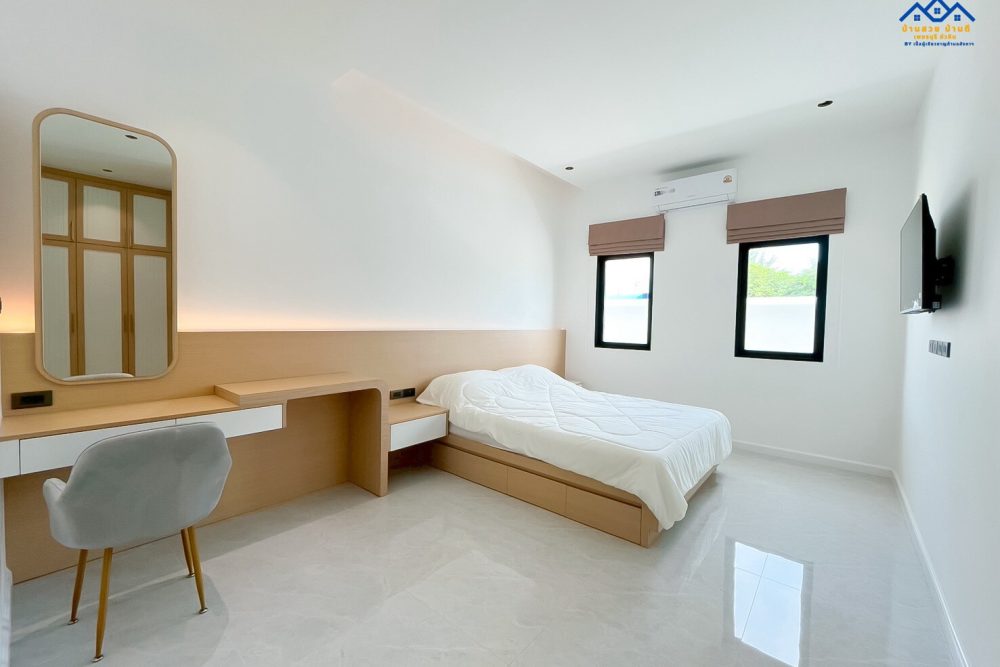 LINE_ALBUM_บ้านเดี่ยวพื้นที่เยอะ รอใส่โก้_251027_23