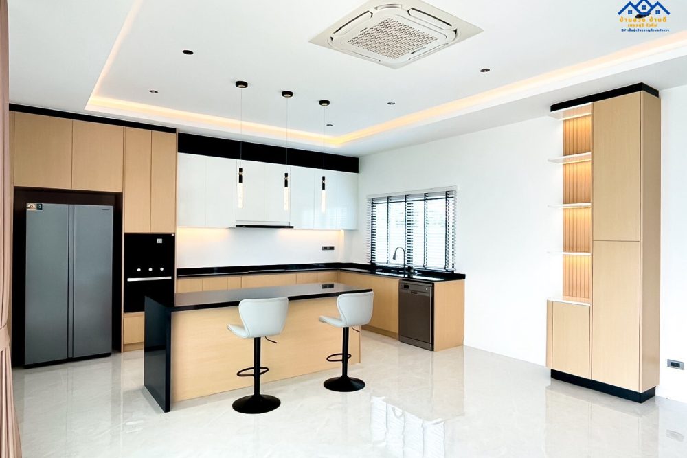 LINE_ALBUM_บ้านเดี่ยวพื้นที่เยอะ รอใส่โก้_251027_32