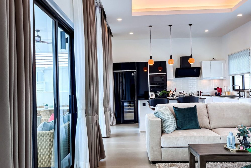 LINE_ALBUM_บ้านเดี่ยวพูลวิลล่า พร้อมอยู่ 🏡_251115_13