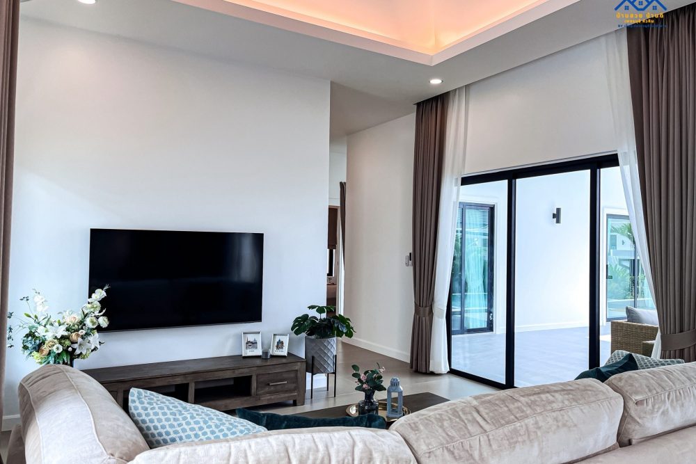 LINE_ALBUM_บ้านเดี่ยวพูลวิลล่า พร้อมอยู่ 🏡_251115_37