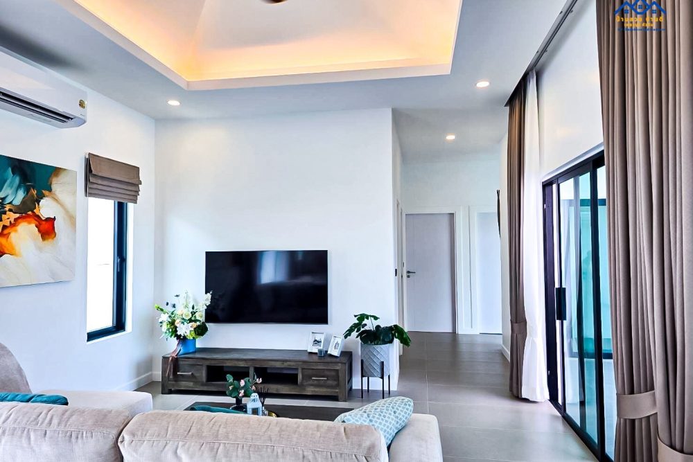 LINE_ALBUM_บ้านเดี่ยวพูลวิลล่า พร้อมอยู่ 🏡_251115_4