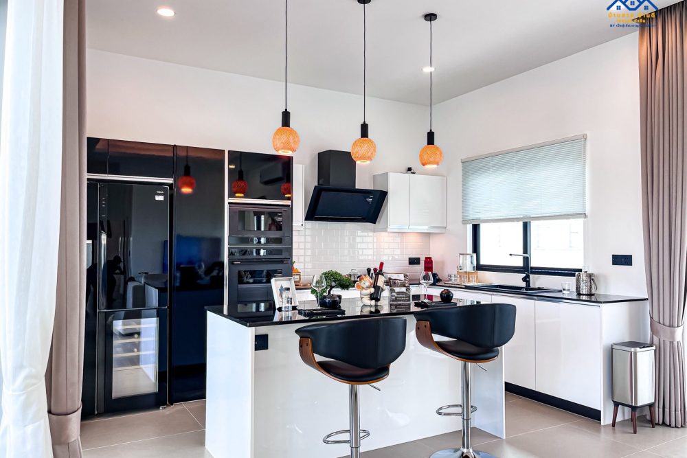 LINE_ALBUM_บ้านเดี่ยวพูลวิลล่า พร้อมอยู่ 🏡_251115_43