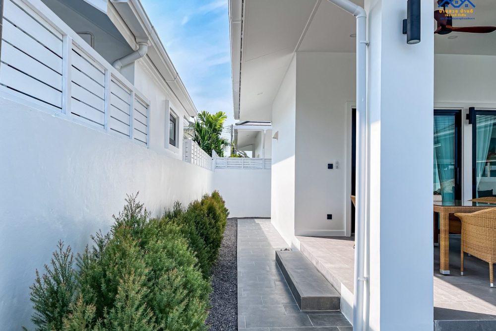 LINE_ALBUM_บ้านเดี่ยวพูลวิลล่า พร้อมอยู่ 🏡_251115_50