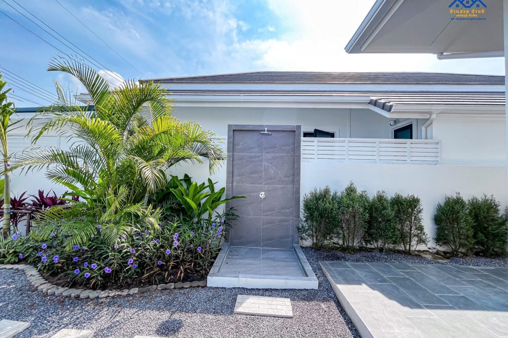 LINE_ALBUM_บ้านเดี่ยวพูลวิลล่า พร้อมอยู่ 🏡_251115_51