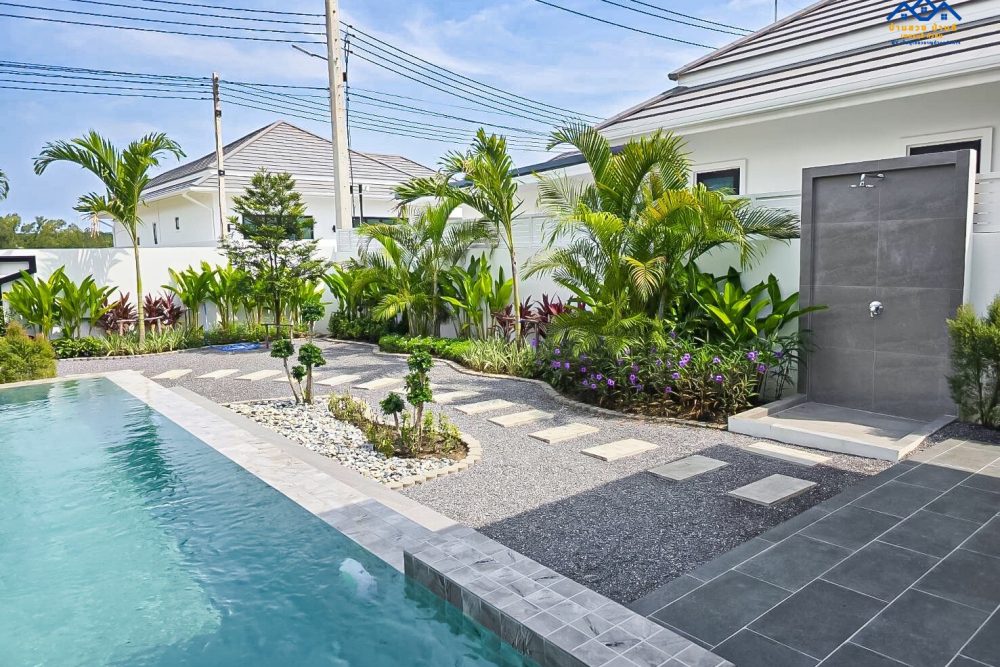 LINE_ALBUM_บ้านเดี่ยวพูลวิลล่า พร้อมอยู่ 🏡_251115_6