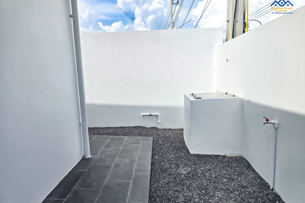 LINE_ALBUM_บ้านเดี่ยวพูลวิลล่า พร้อมอยู่ 🏡_251115_8