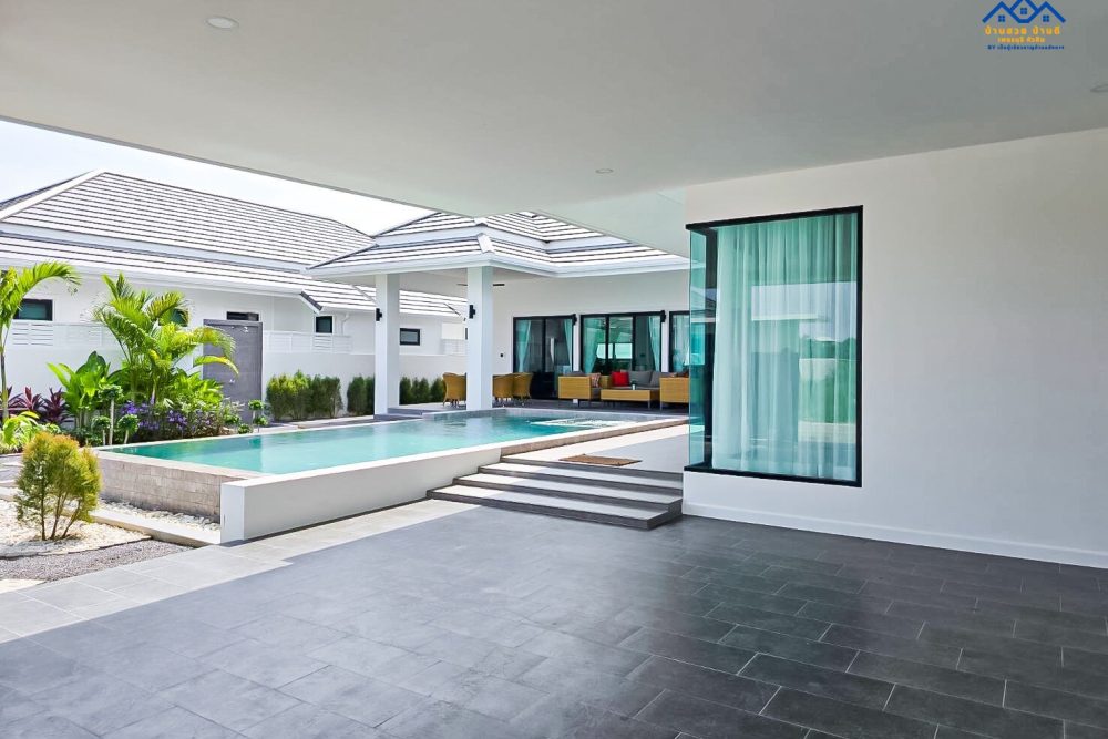 LINE_ALBUM_บ้านเดี่ยวพูลวิลล่า พร้อมอยู่ 🏡_251115_9